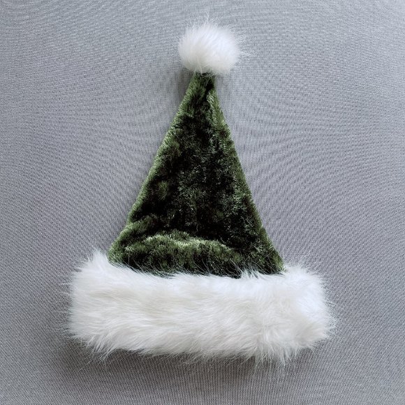 BRAND NEW CHRISTMAS HAT - Picture 1 of 4